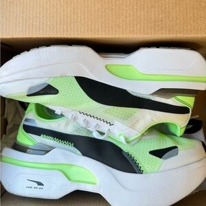 Puma Kosmo Rider Sneakers